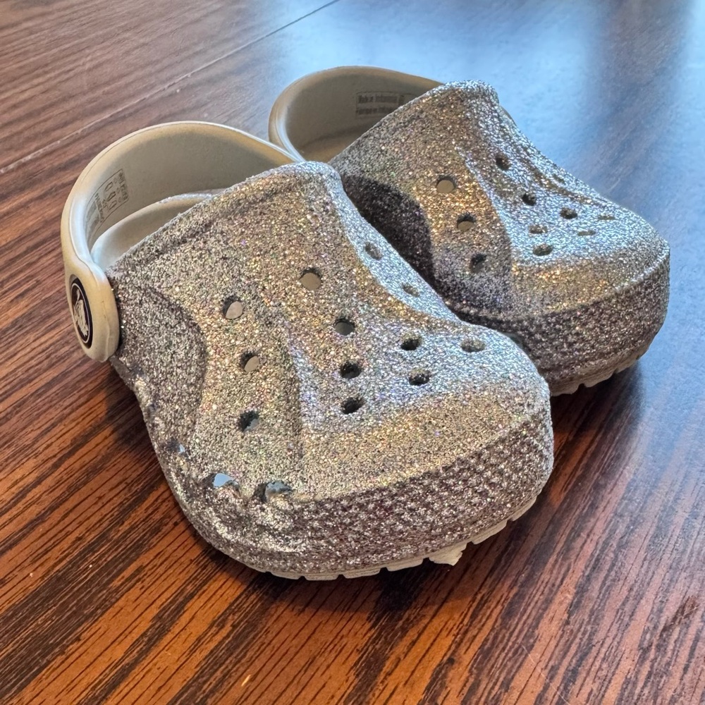 NWOT Crocs Toddler Baya Glitter Clog Toddler Size 5